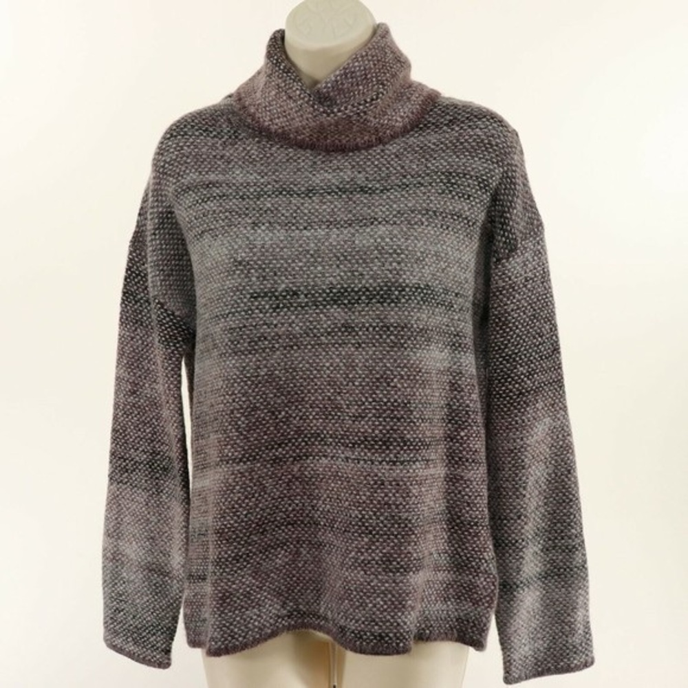 Max Studio Womens‎ Turtleneck Sweater Medium Soft Stripe Gray Purple Variegated